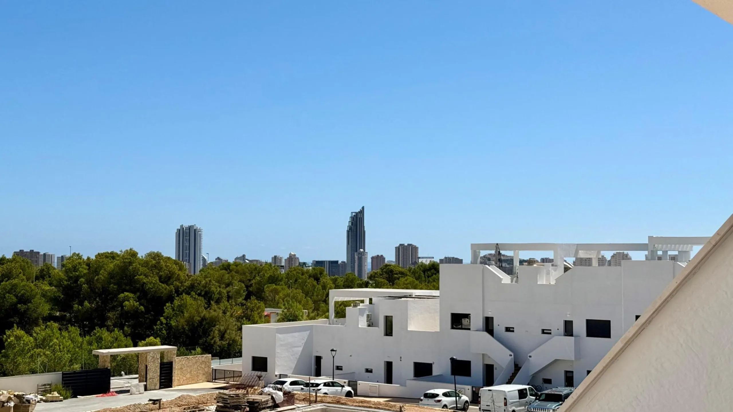 Penthouse de Élite en Mirador Hills Resort, Finestrat — ¡Vida en la Cima!