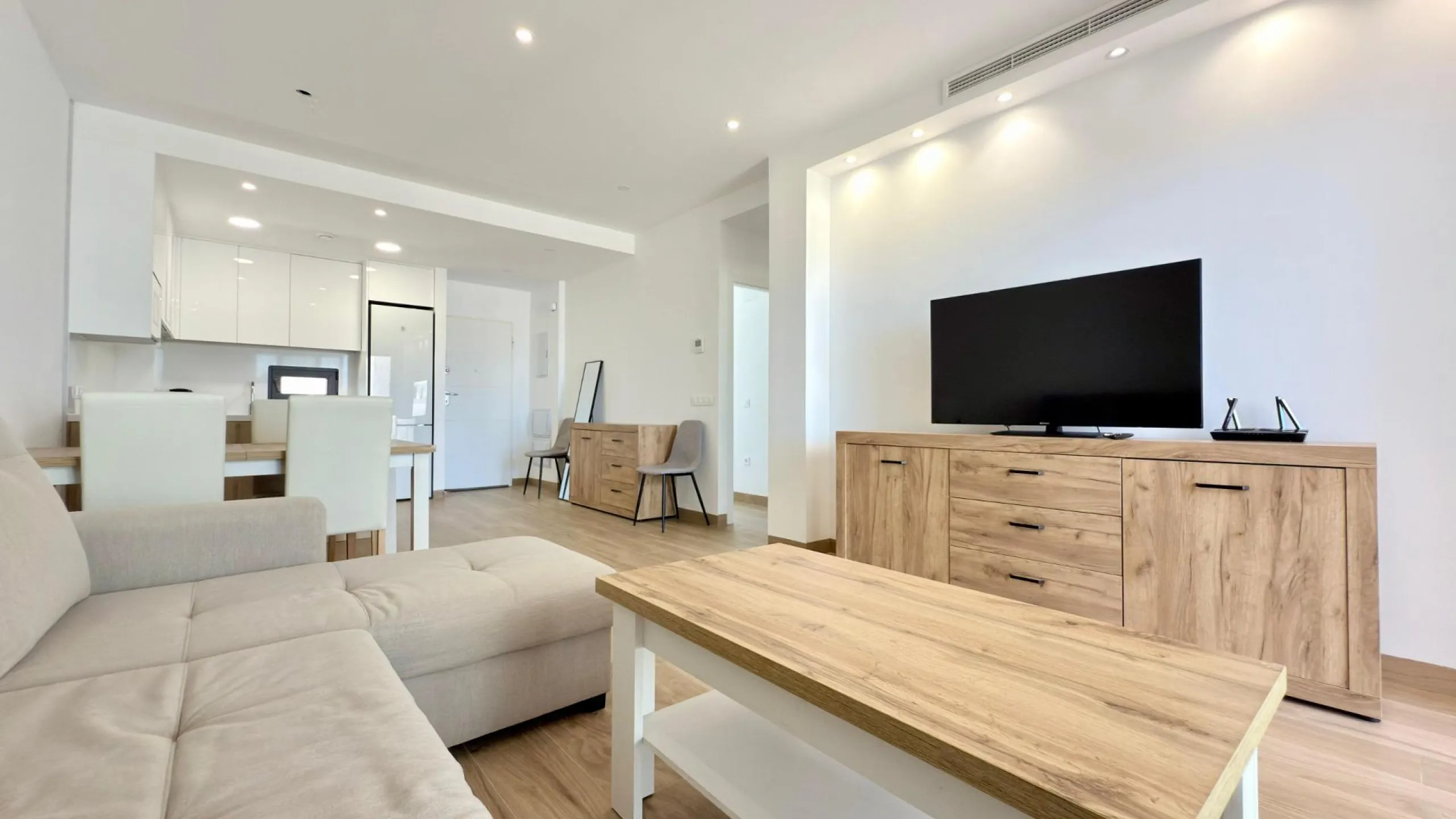 Penthouse de Élite en Mirador Hills Resort, Finestrat — ¡Vida en la Cima!