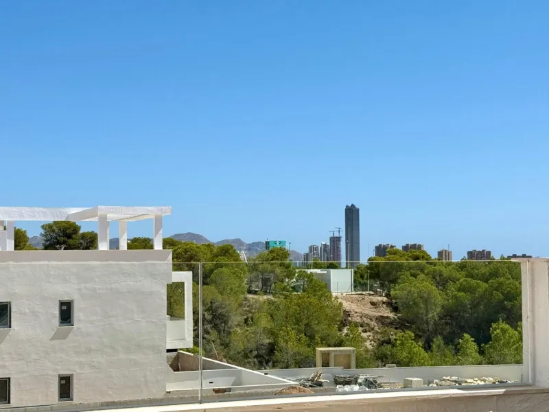 Penthouse de Élite en Mirador Hills Resort, Finestrat — ¡Vida en la Cima!