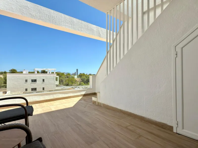 Penthouse de Élite en Mirador Hills Resort, Finestrat — ¡Vida en la Cima!