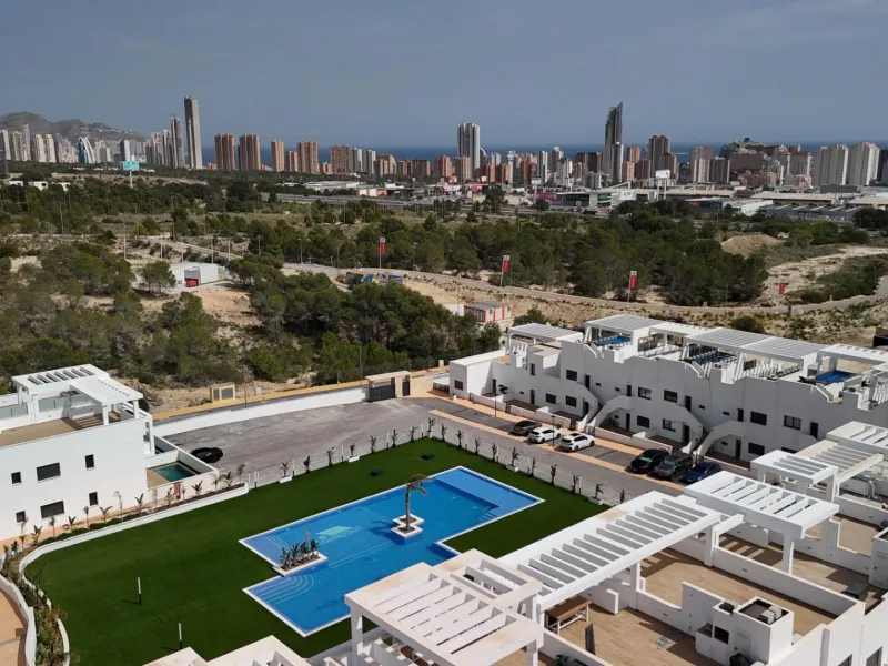 Penthouse de Élite en Mirador Hills Resort, Finestrat — ¡Vida en la Cima!