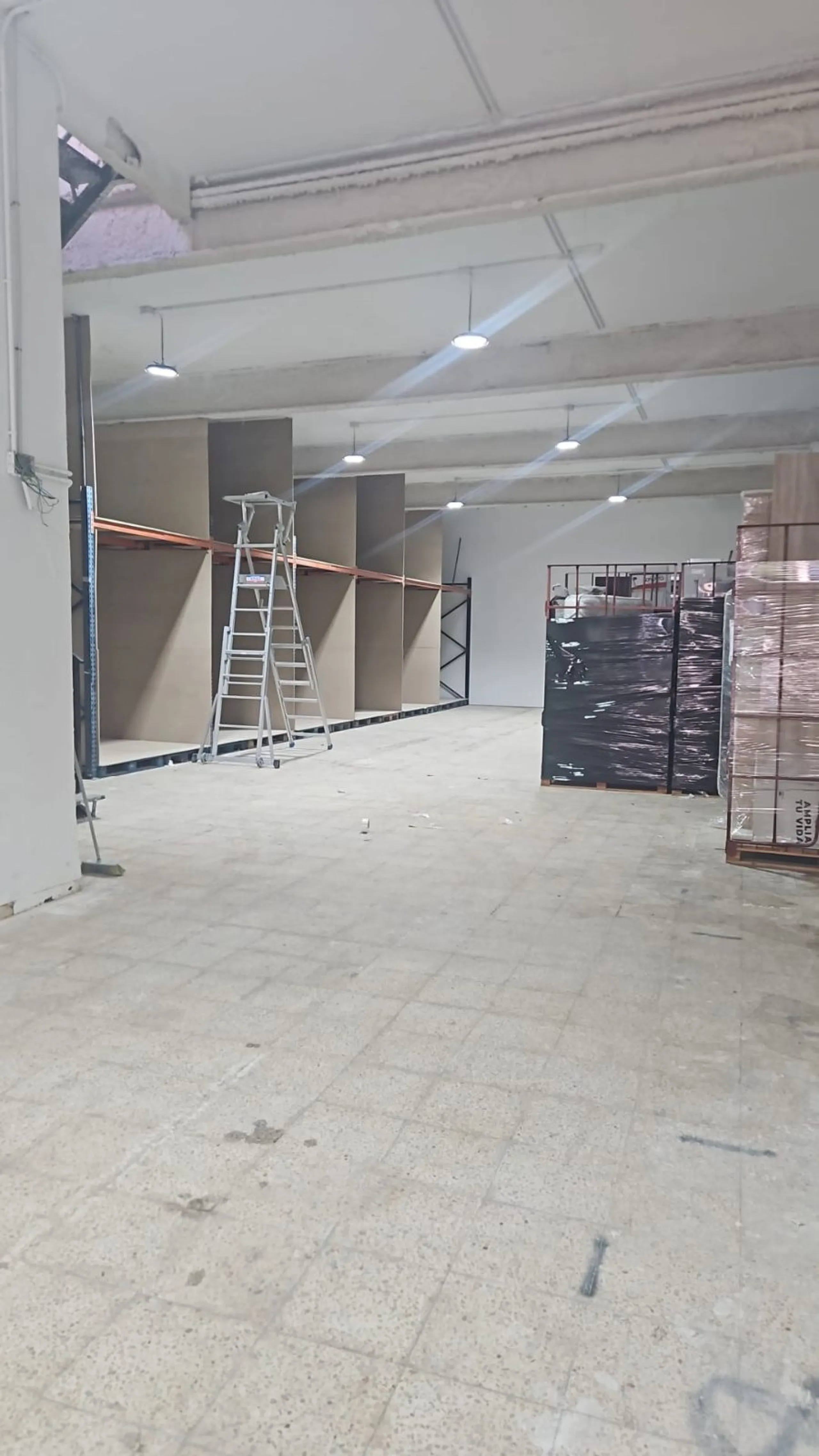 Spacious Commercial Premises for Sale in Sabadell, Barcelona