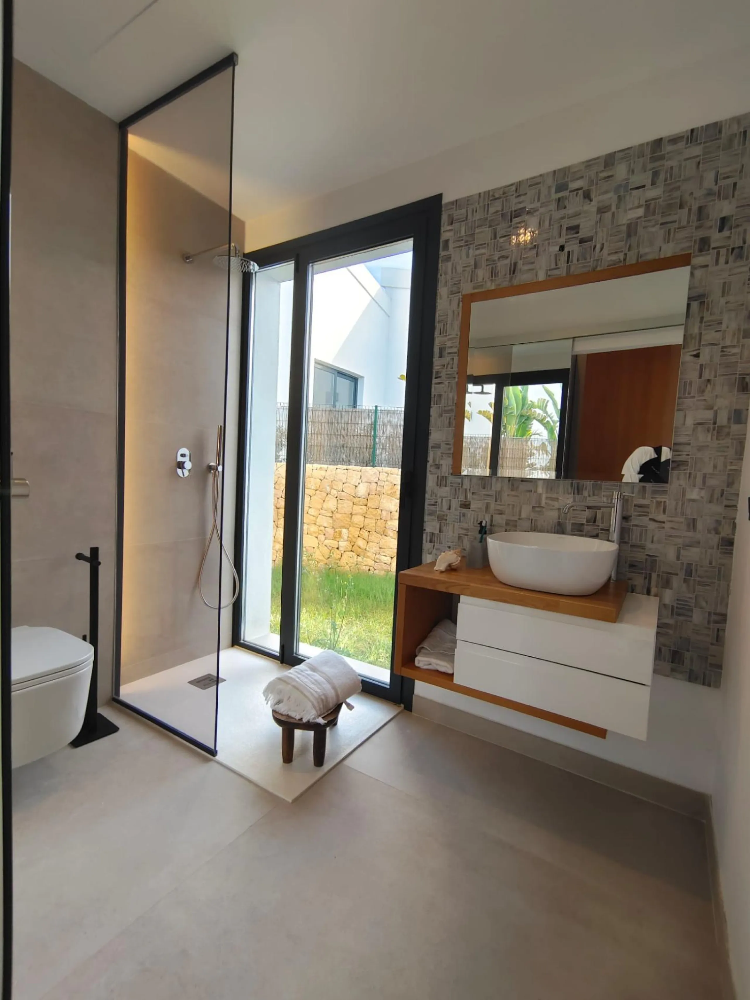 Designer villa with sea views