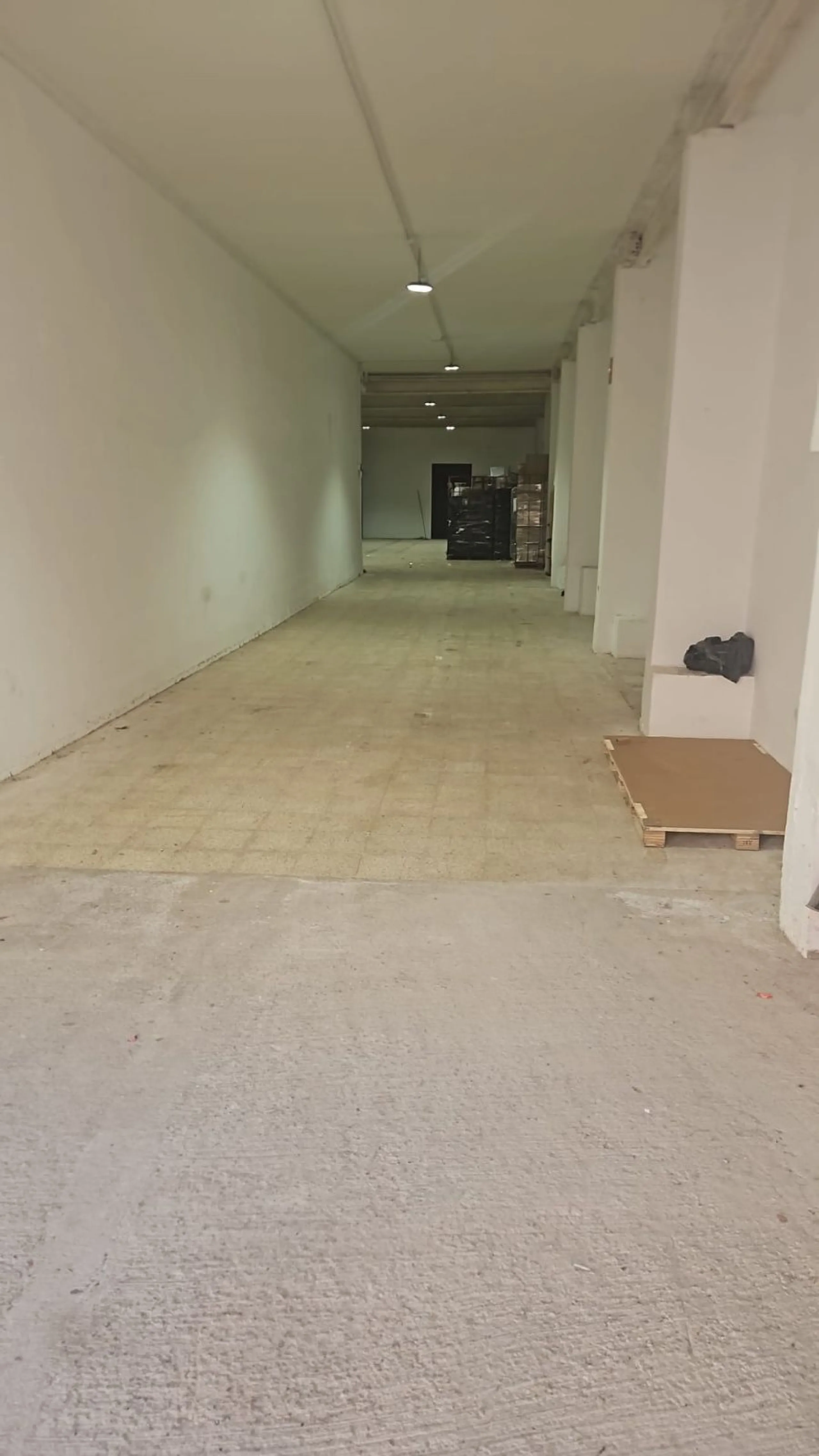 Spacious Commercial Premises for Sale in Sabadell, Barcelona