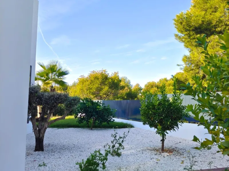 Designer villa with sea views