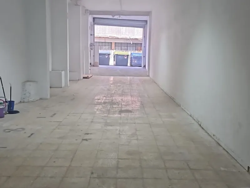 Spacious Commercial Premises for Sale in Sabadell, Barcelona