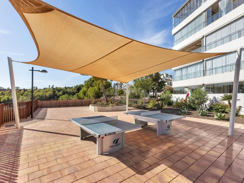 APARTAMENTO EN RESIDENCIAL GREEN HILS DE 2 DORM. 2 BAÑOS. PARKING INCLUIDO. PISCINA. GYM. SUPERFICIE 93 M2.