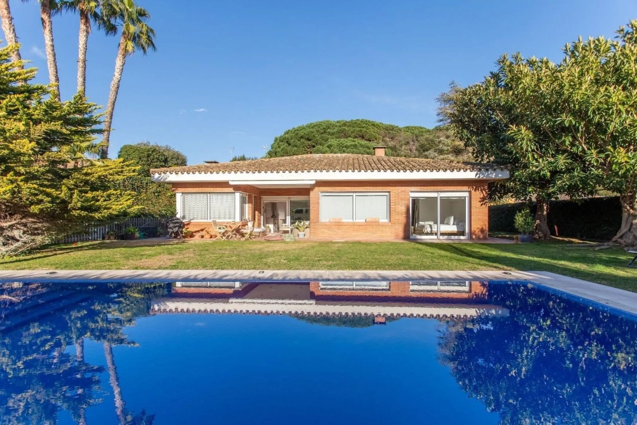 Vivienda unifamiliar de lujo con piscina en Sant Vicenc de Montalt, Barcelona