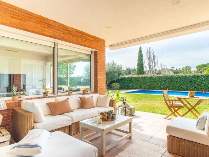 Vivienda unifamiliar de lujo con piscina en Sant Vicenc de Montalt, Barcelona