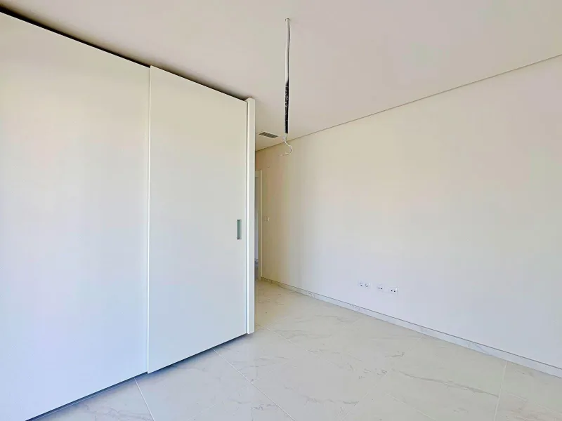 APARTAMENTO EN RESIDENCIAL GREEN HILS DE 2 DORM. 2 BAÑOS. PARKING INCLUIDO. PISCINA. GYM. SUPERFICIE 93 M2.