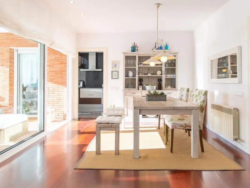 Vivienda unifamiliar de lujo con piscina en Sant Vicenc de Montalt, Barcelona