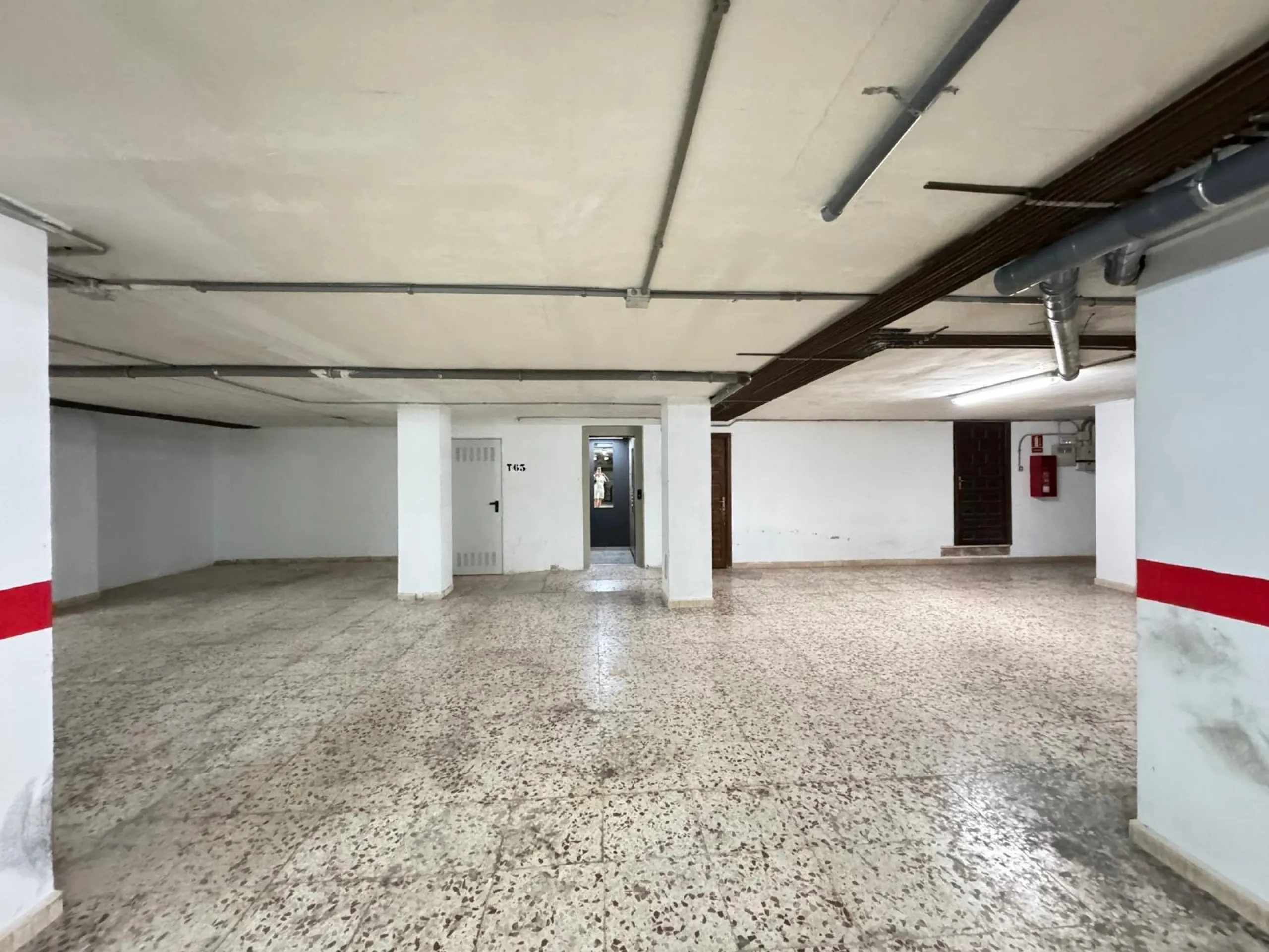 REFORMADO APARTAMENTO EN LA PRIMERA LINEA DE LA MATA CON VISTAS AL MAR. 3 DORM. 2 BAÑOS. SUPERFICIE 105 M2.