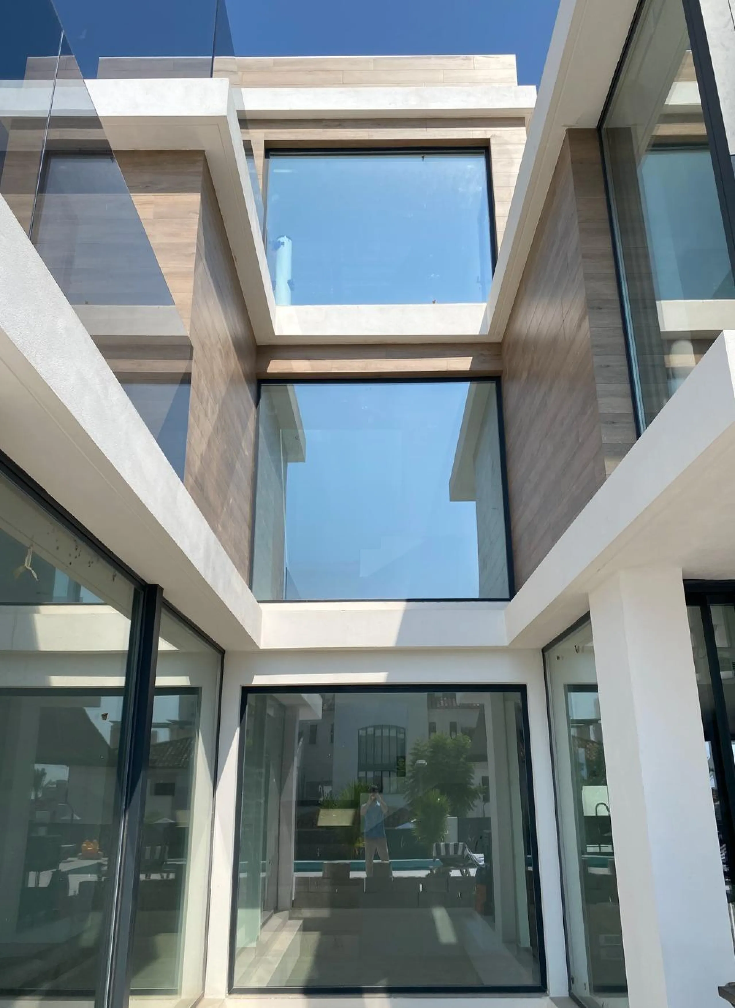 ¡Descubre tu nuevo hogar en Sierra Cortina, Finestrat! ☀️