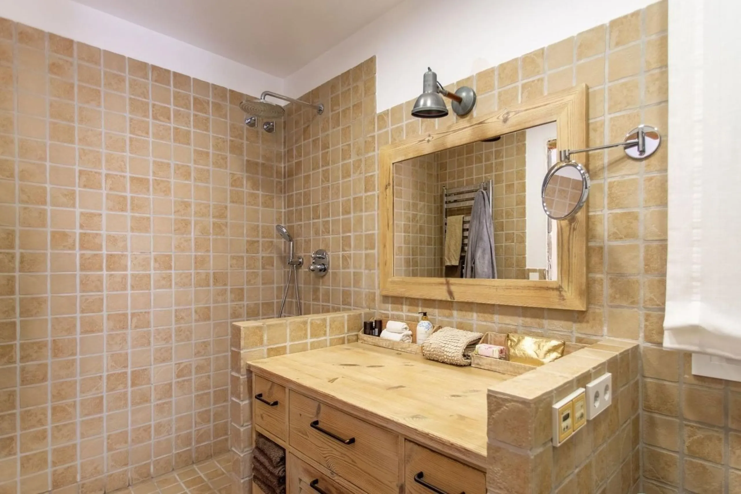 Vivienda unifamiliar de lujo con piscina en Sant Vicenc de Montalt, Barcelona