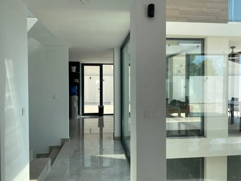 ¡Descubre tu nuevo hogar en Sierra Cortina, Finestrat! ☀️
