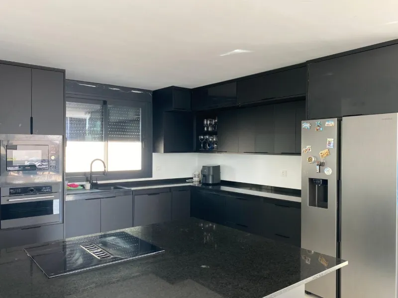 ¡Descubre tu nuevo hogar en Sierra Cortina, Finestrat! ☀️