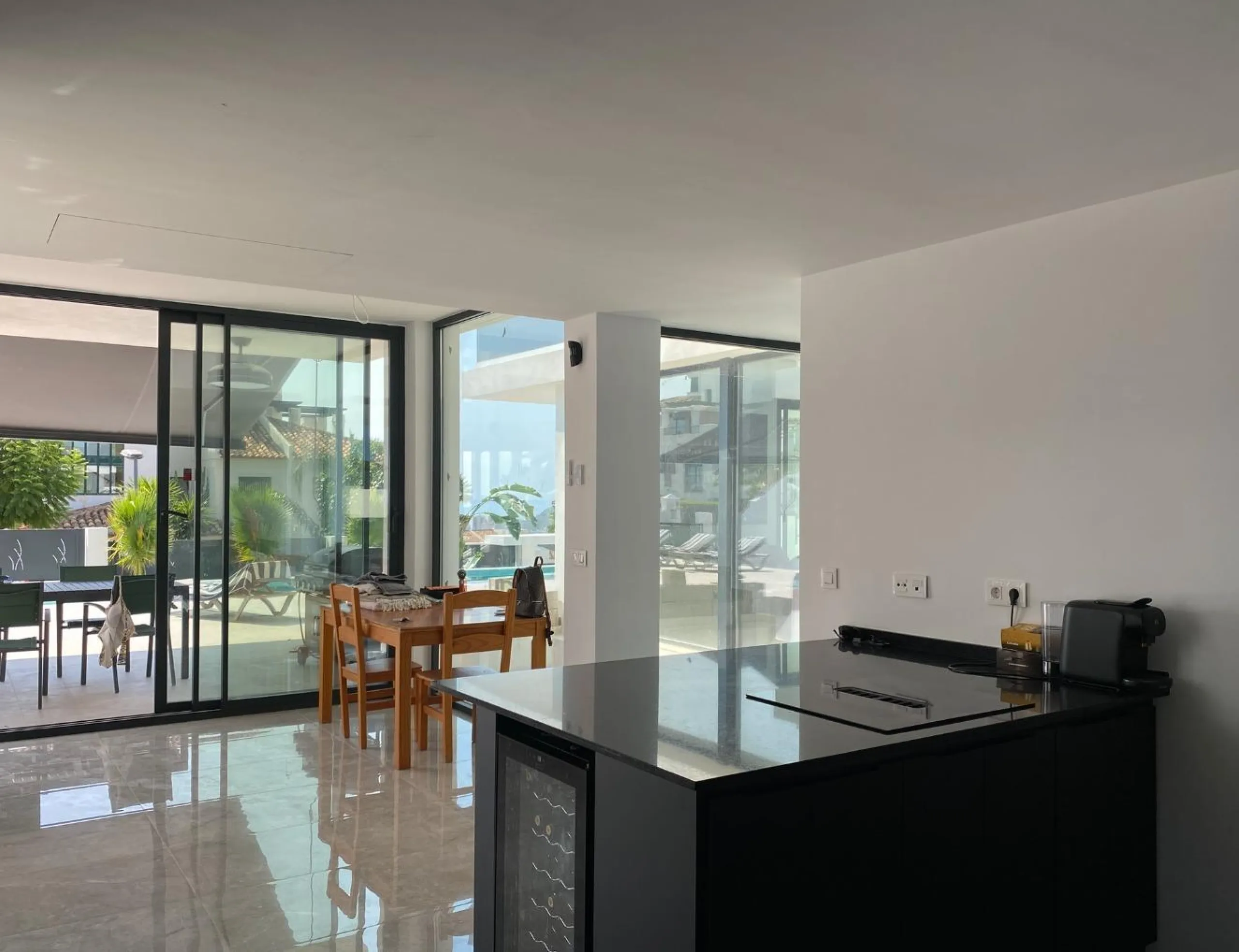 ¡Descubre tu nuevo hogar en Sierra Cortina, Finestrat! ☀️
