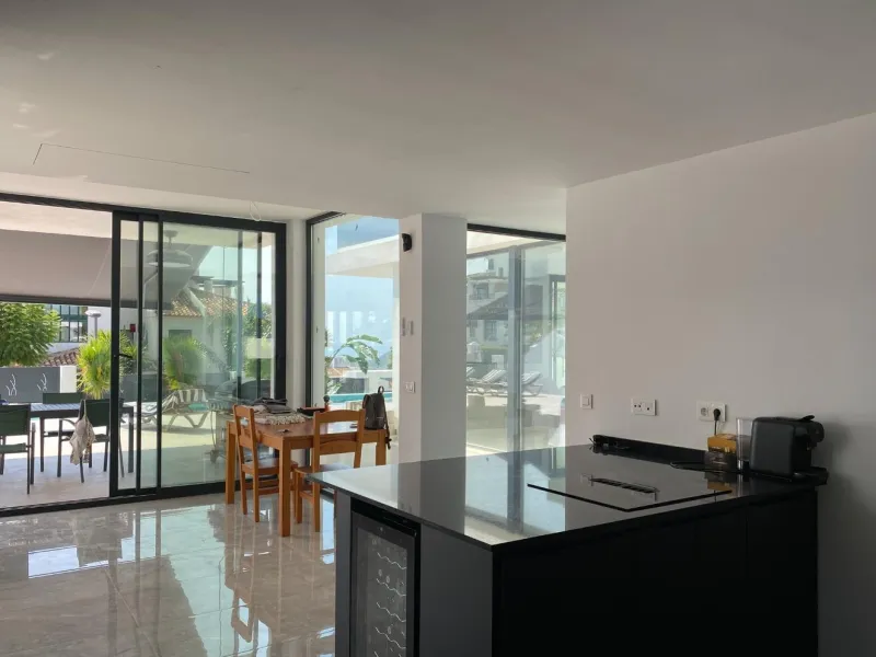 ¡Descubre tu nuevo hogar en Sierra Cortina, Finestrat! ☀️