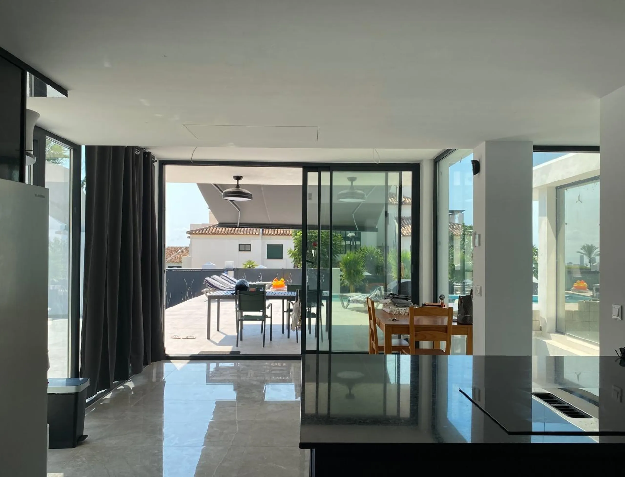 ¡Descubre tu nuevo hogar en Sierra Cortina, Finestrat! ☀️