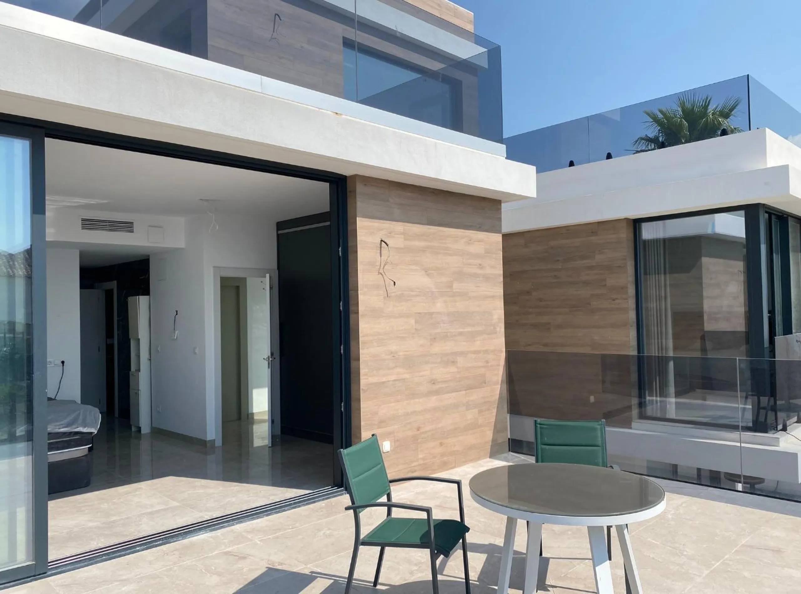 ¡Descubre tu nuevo hogar en Sierra Cortina, Finestrat! ☀️
