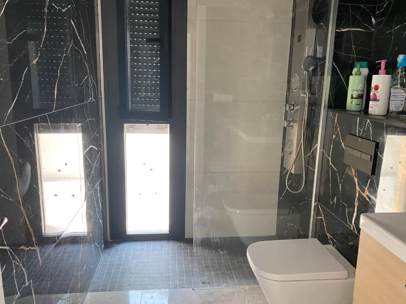 ¡Descubre tu nuevo hogar en Sierra Cortina, Finestrat! ☀️