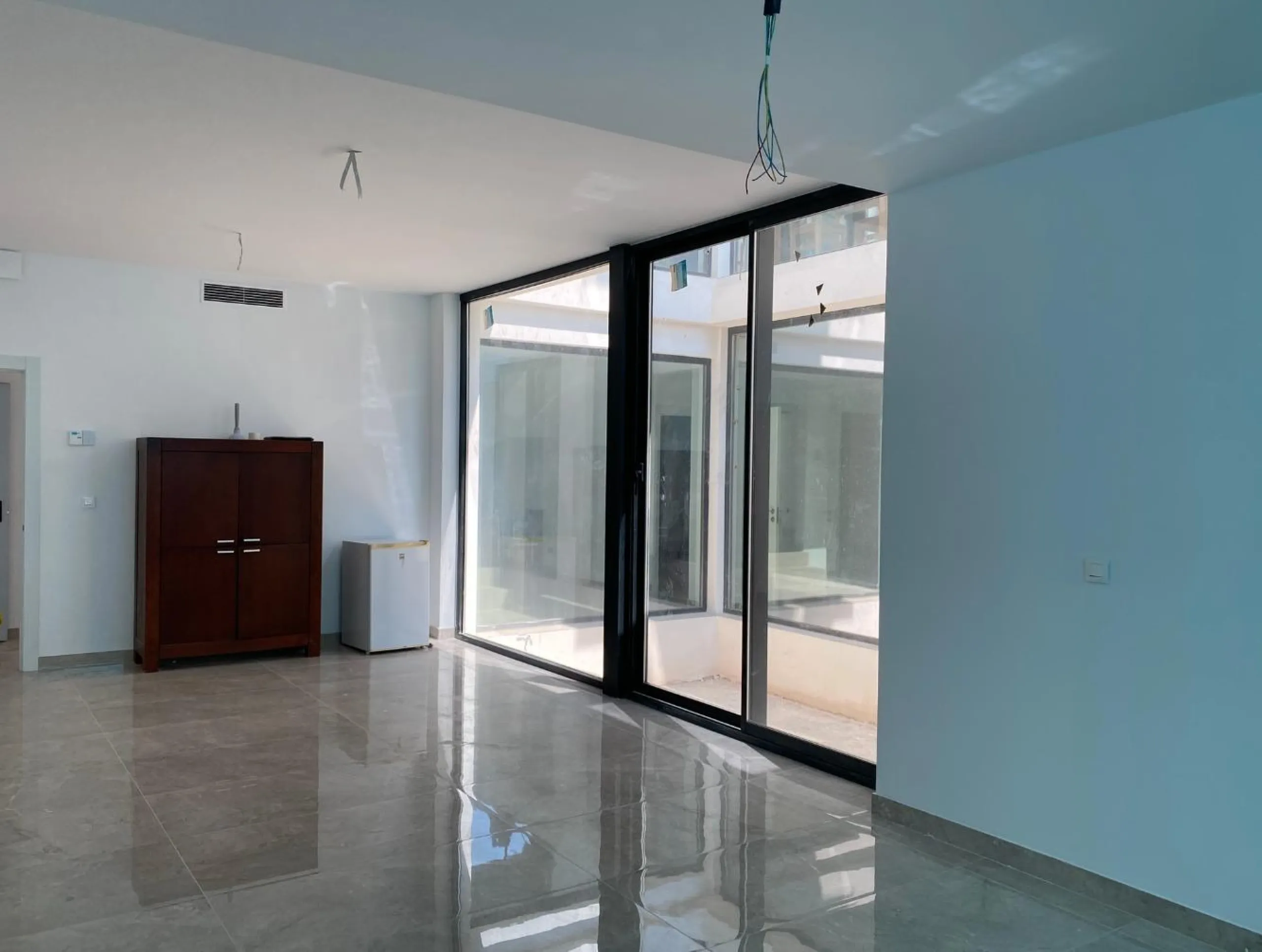 ¡Descubre tu nuevo hogar en Sierra Cortina, Finestrat! ☀️