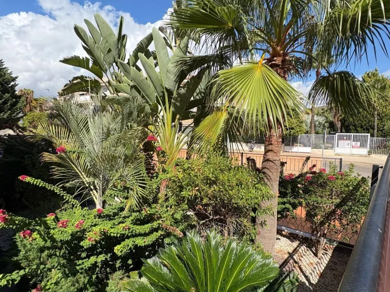 Your new home awaits you in Collados, Águilas! 🏡✨ 2 beds 1 bath garage and pool between sea and mountain special diving area