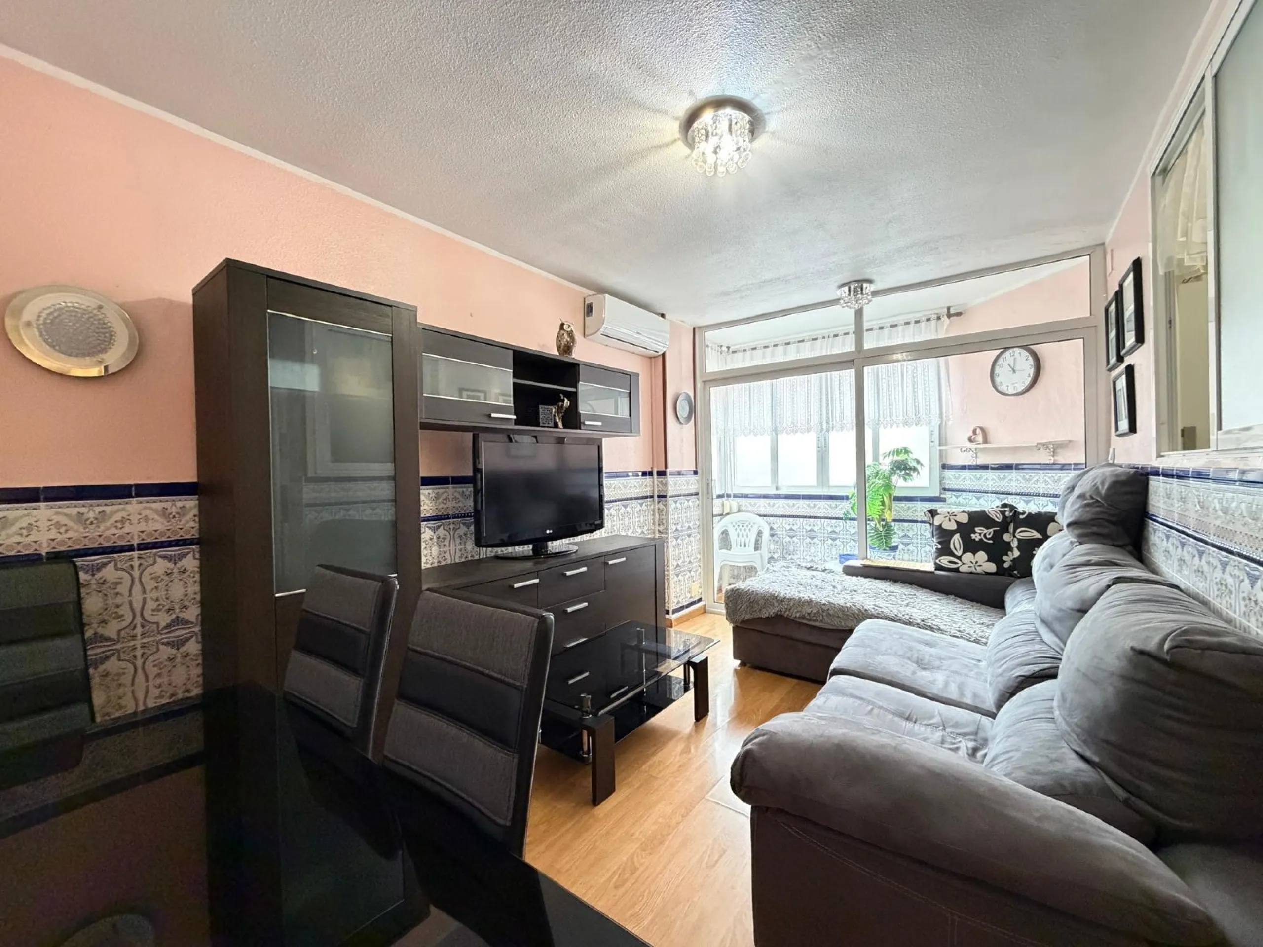 APARTAMENTO A 500 METROS DE PLAYA DEL CURA CON SUPERFICIE DE 44 M2. 1 DORM. 1 BAÑO.