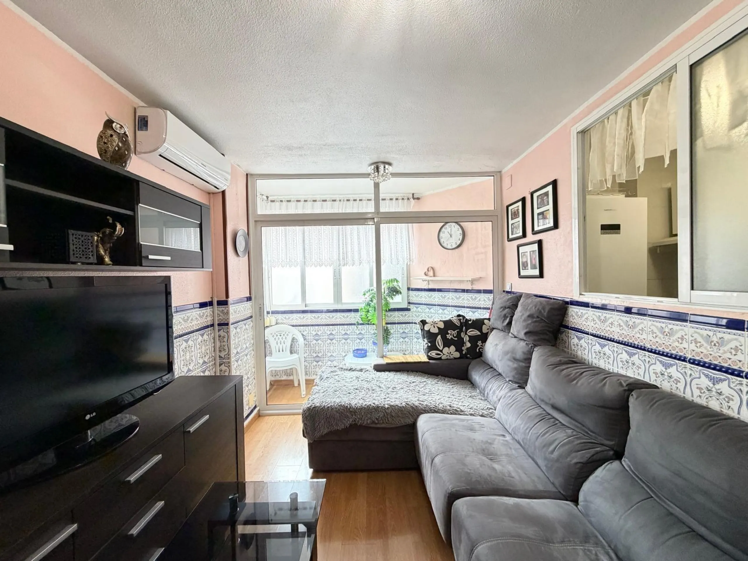 APARTAMENTO A 500 METROS DE PLAYA DEL CURA CON SUPERFICIE DE 44 M2. 1 DORM. 1 BAÑO.