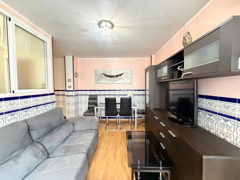 APARTAMENTO A 500 METROS DE PLAYA DEL CURA CON SUPERFICIE DE 44 M2. 1 DORM. 1 BAÑO.