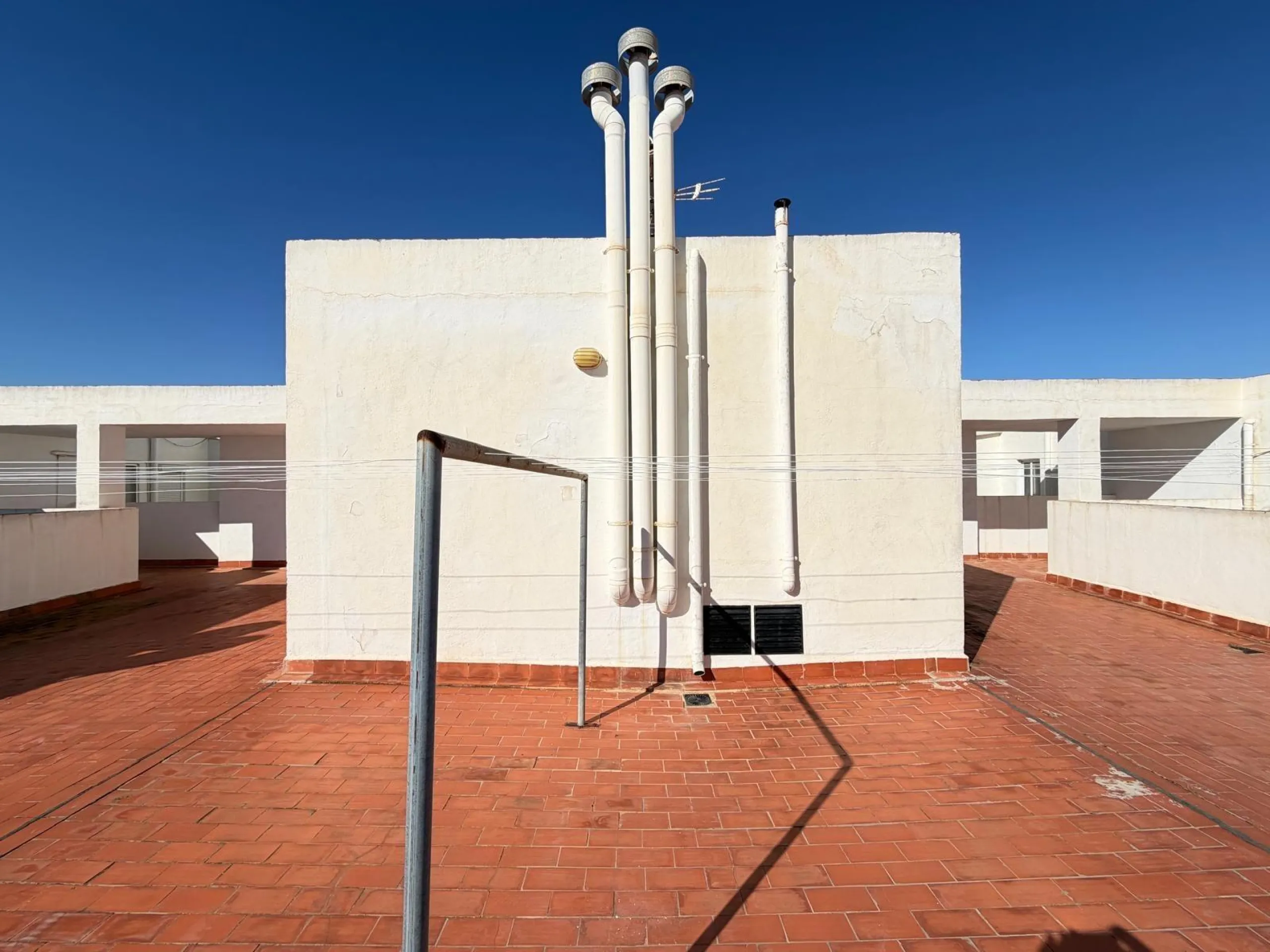 APARTAMENTO A 500 METROS DE PLAYA DEL CURA CON SUPERFICIE DE 44 M2. 1 DORM. 1 BAÑO.