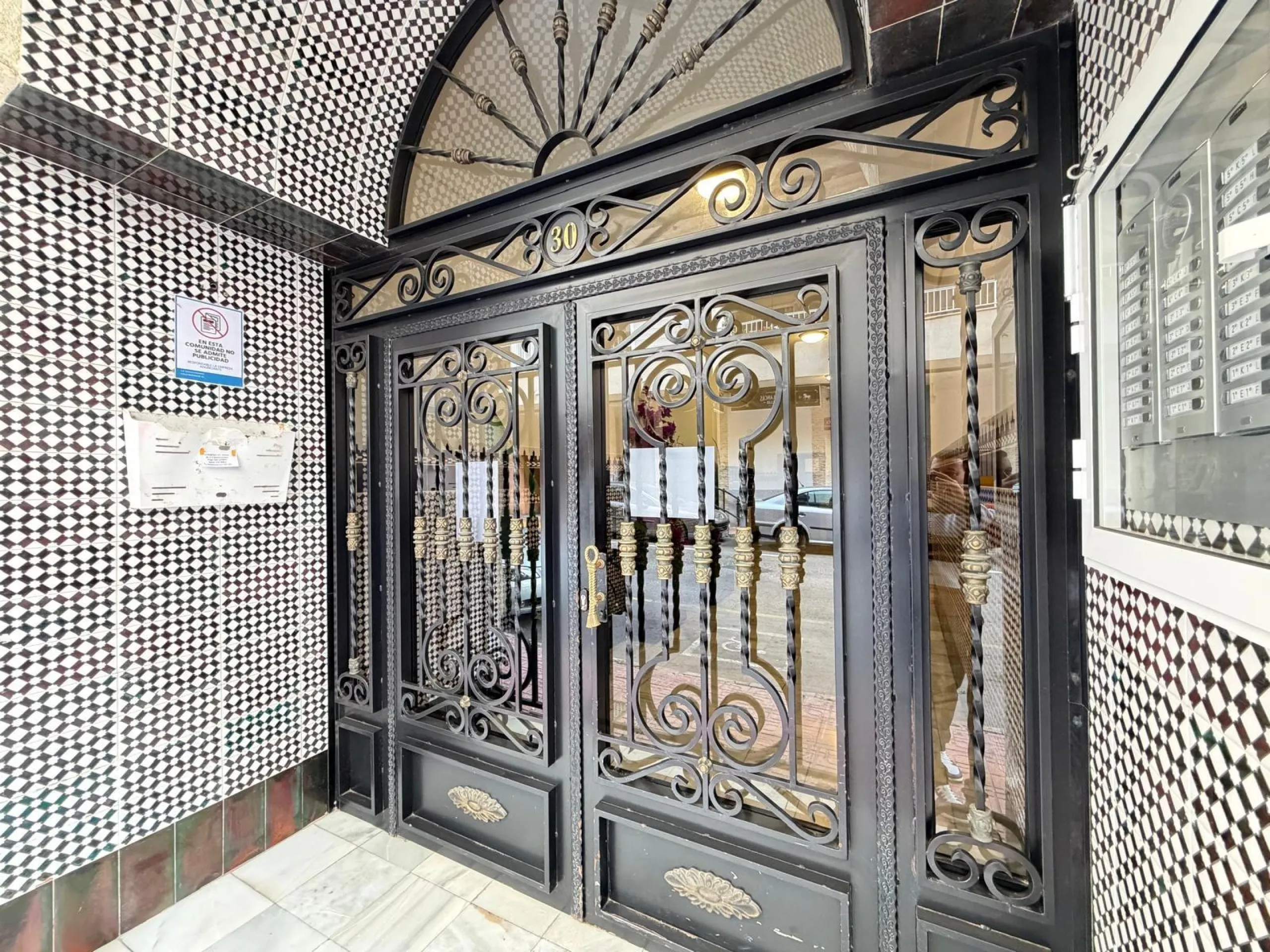 APARTAMENTO A 500 METROS DE PLAYA DEL CURA CON SUPERFICIE DE 44 M2. 1 DORM. 1 BAÑO.