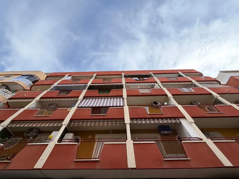APARTAMENTO A 500 METROS DE PLAYA DEL CURA CON SUPERFICIE DE 44 M2. 1 DORM. 1 BAÑO.