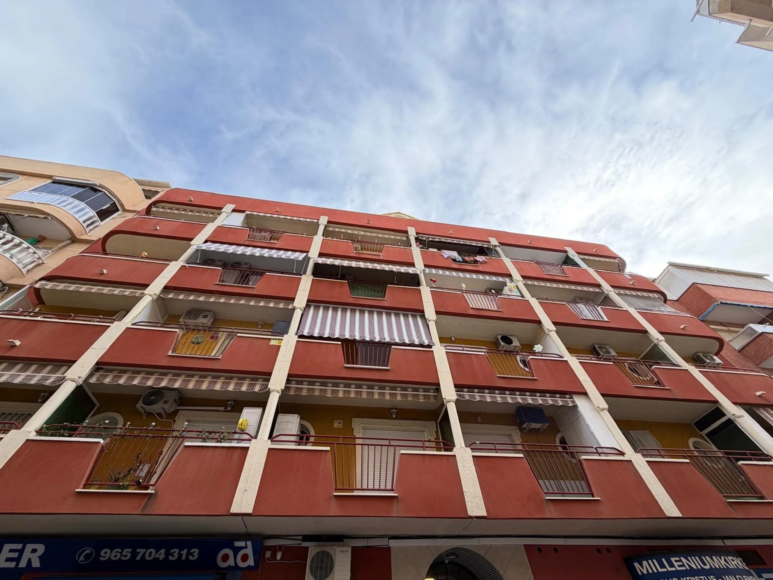 APARTAMENTO A 500 METROS DE PLAYA DEL CURA CON SUPERFICIE DE 44 M2. 1 DORM. 1 BAÑO.