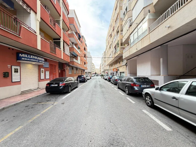 APARTAMENTO A 500 METROS DE PLAYA DEL CURA CON SUPERFICIE DE 44 M2. 1 DORM. 1 BAÑO.