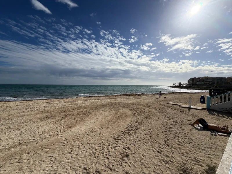 APARTAMENTO A 500 METROS DE PLAYA DEL CURA CON SUPERFICIE DE 44 M2. 1 DORM. 1 BAÑO.
