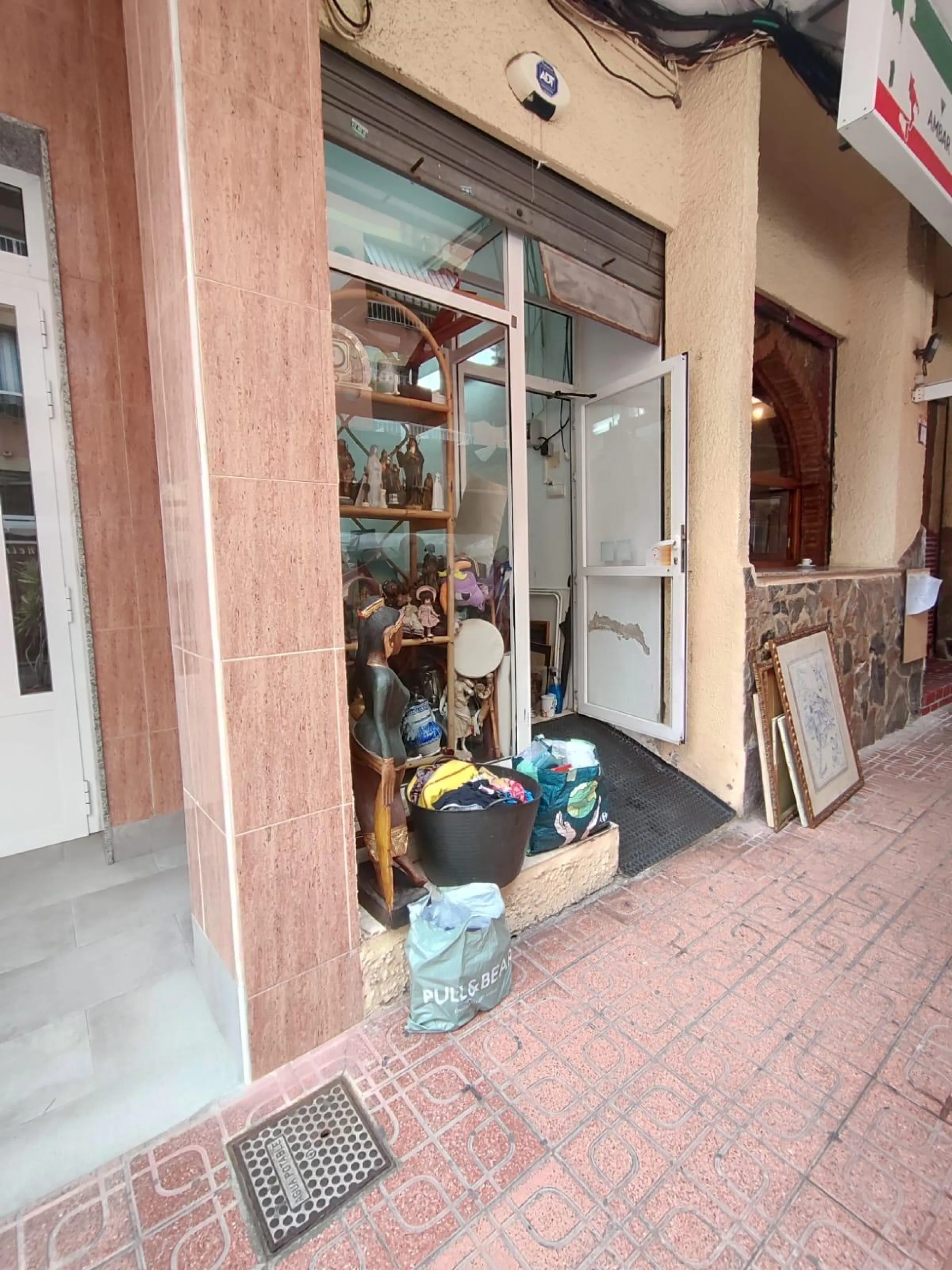 Commercial Space for Sale in Habaneras, Torrevieja for only €59,950