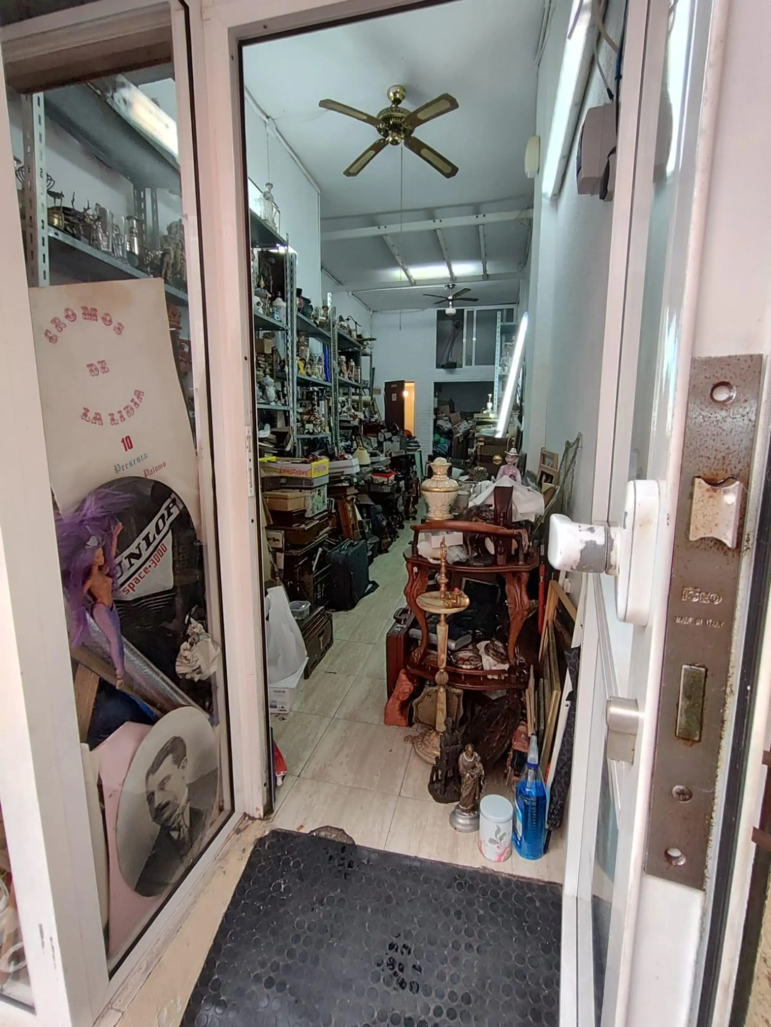 Commercial Space for Sale in Habaneras, Torrevieja for only €59,950
