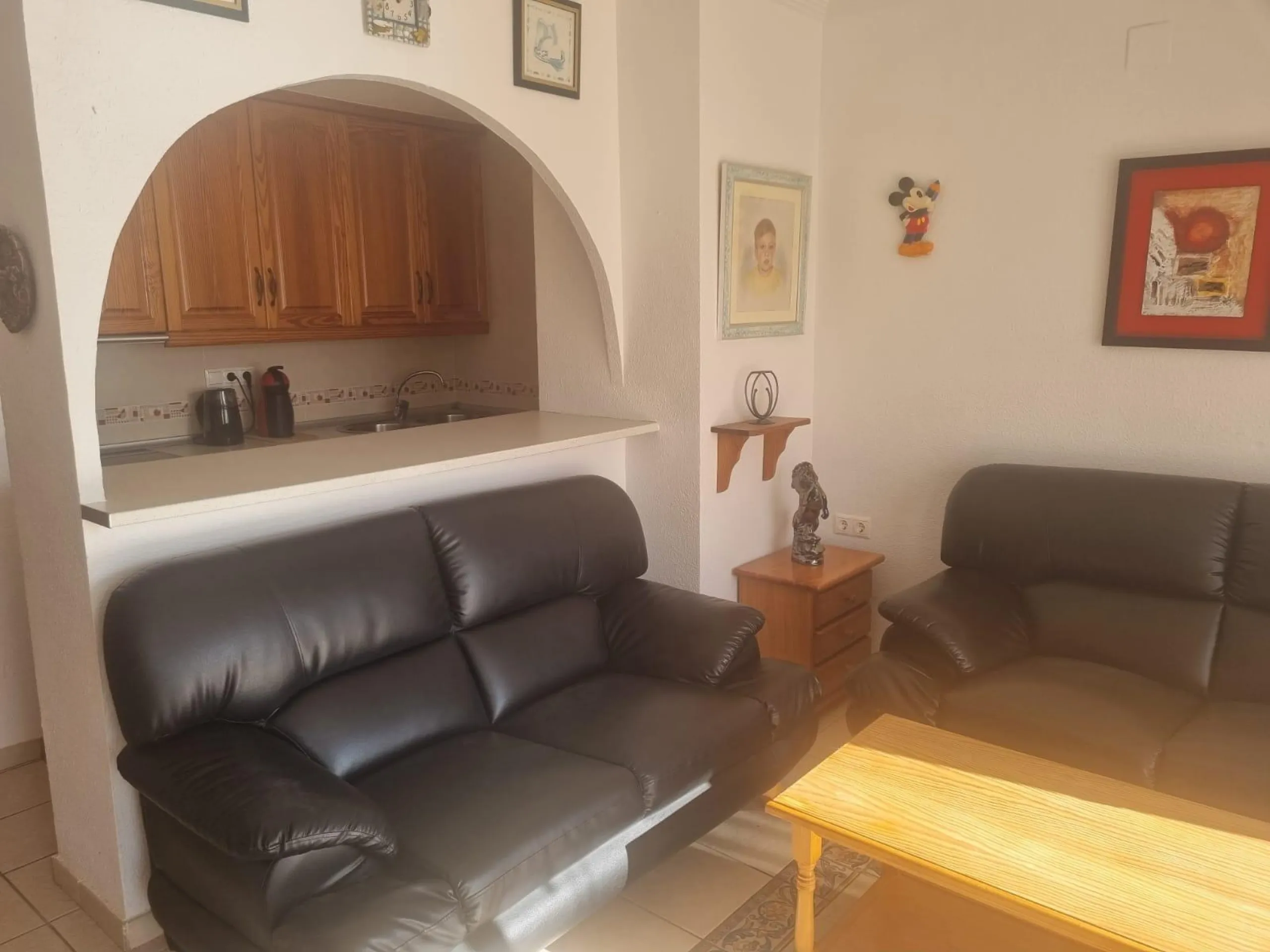 ЧУДЕСНЫЙ TOWNHOUSE С ЧАСТНЫМ ПЛЯЖЕМ В ДОЛГОСРОЧНУЮ АРЕНДУ