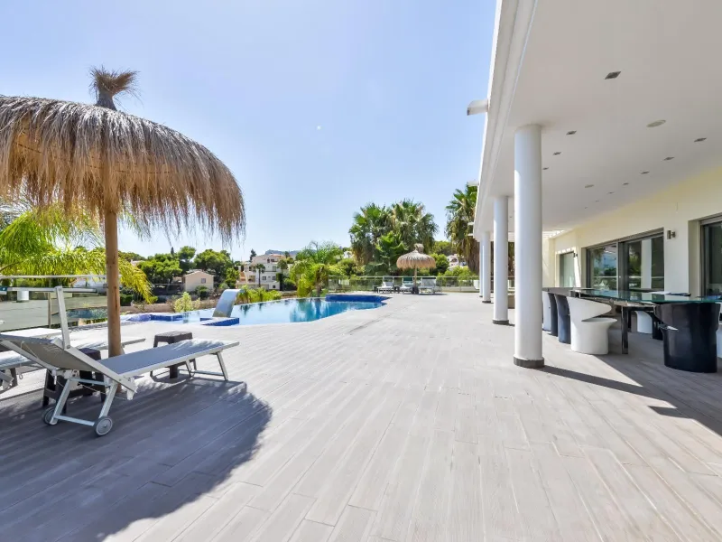 Modern and Luxurious Villa with Sea Views in Benissa 🌊