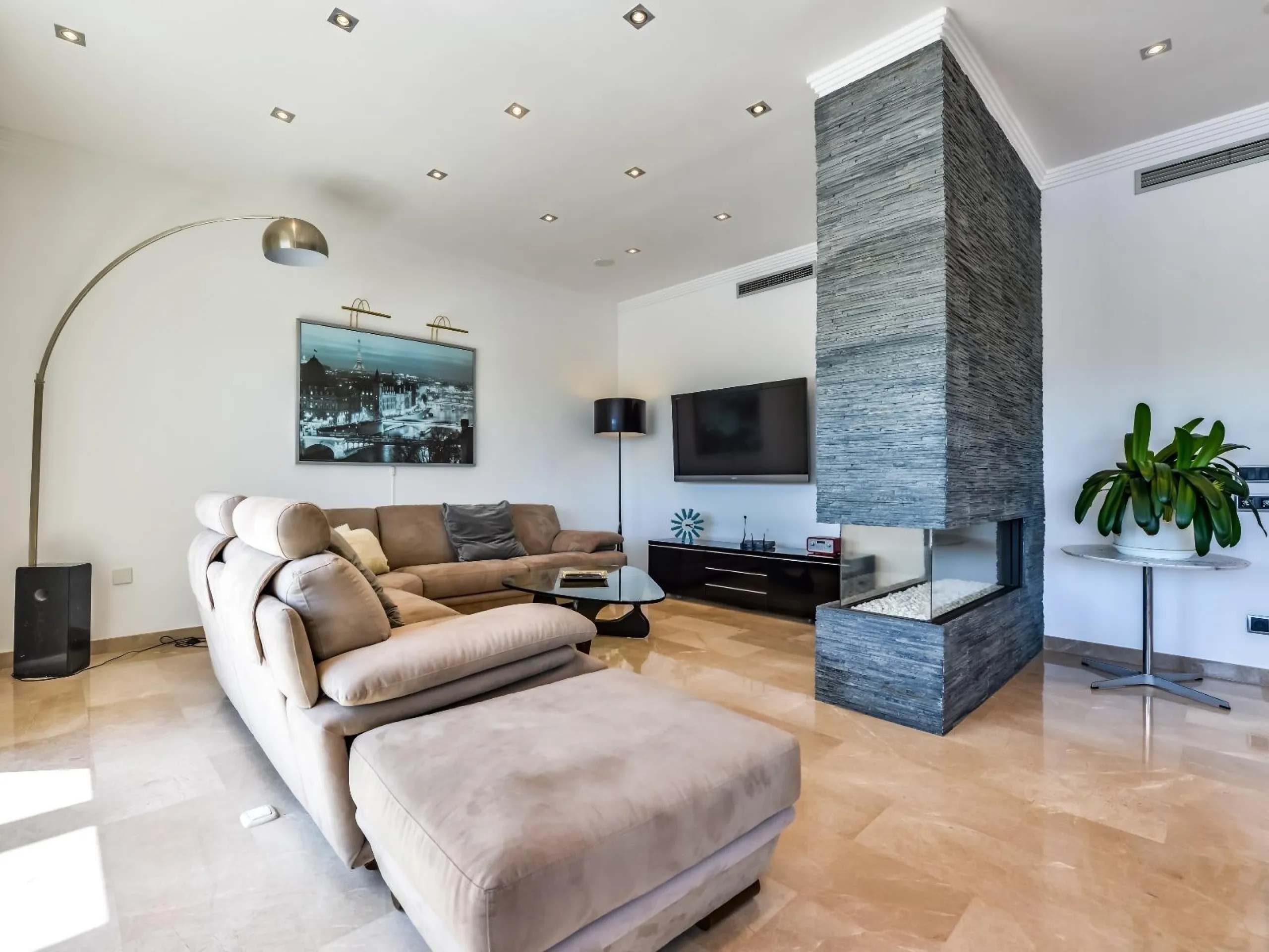 Modern and Luxurious Villa with Sea Views in Benissa 🌊