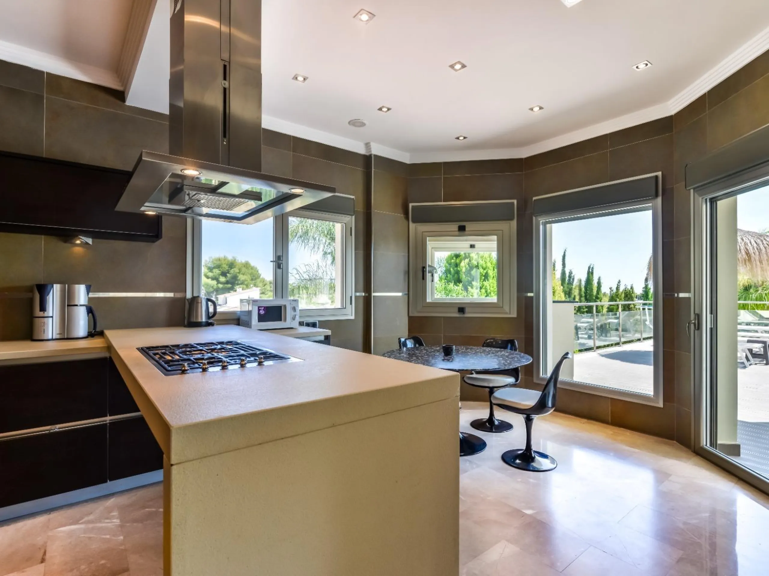 Modern and Luxurious Villa with Sea Views in Benissa 🌊