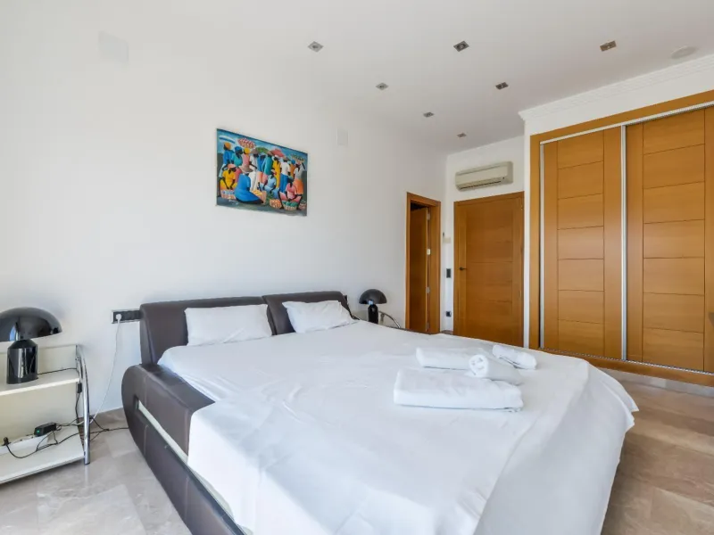 Modern and Luxurious Villa with Sea Views in Benissa 🌊