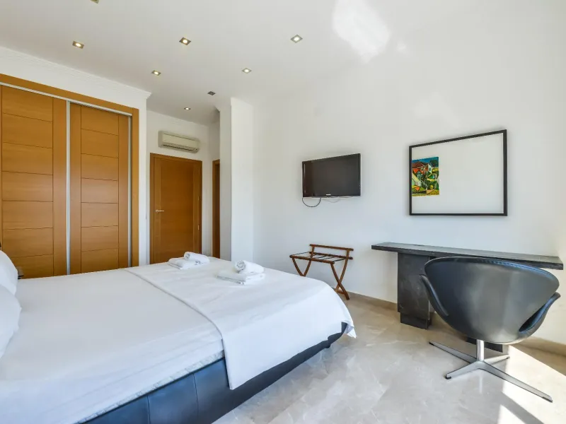 Modern and Luxurious Villa with Sea Views in Benissa 🌊