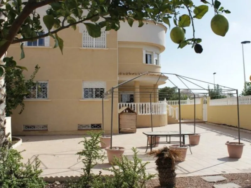 Exclusive Villa with Salt Lake Views in Torrevieja