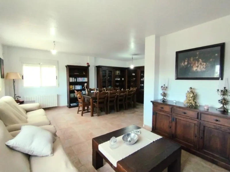 Exclusive Villa with Salt Lake Views in Torrevieja