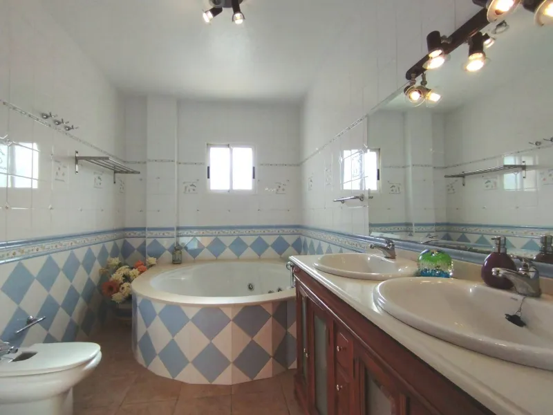 Exclusive Villa with Salt Lake Views in Torrevieja