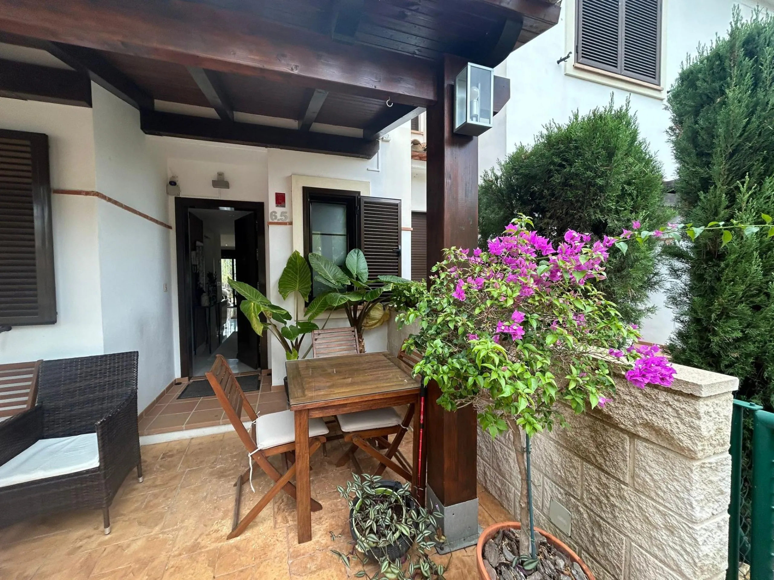 Semi-Detached House in Sierra Cortina 🌿