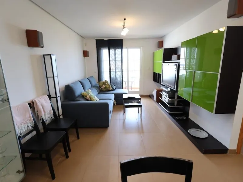 ÁTICO DUPLEX CON VISTAS AL MAR Y SOLARIUM PRIVADO EN LAS PALMERAS. 3 DORM. 3 BAÑOS. 120 M2.