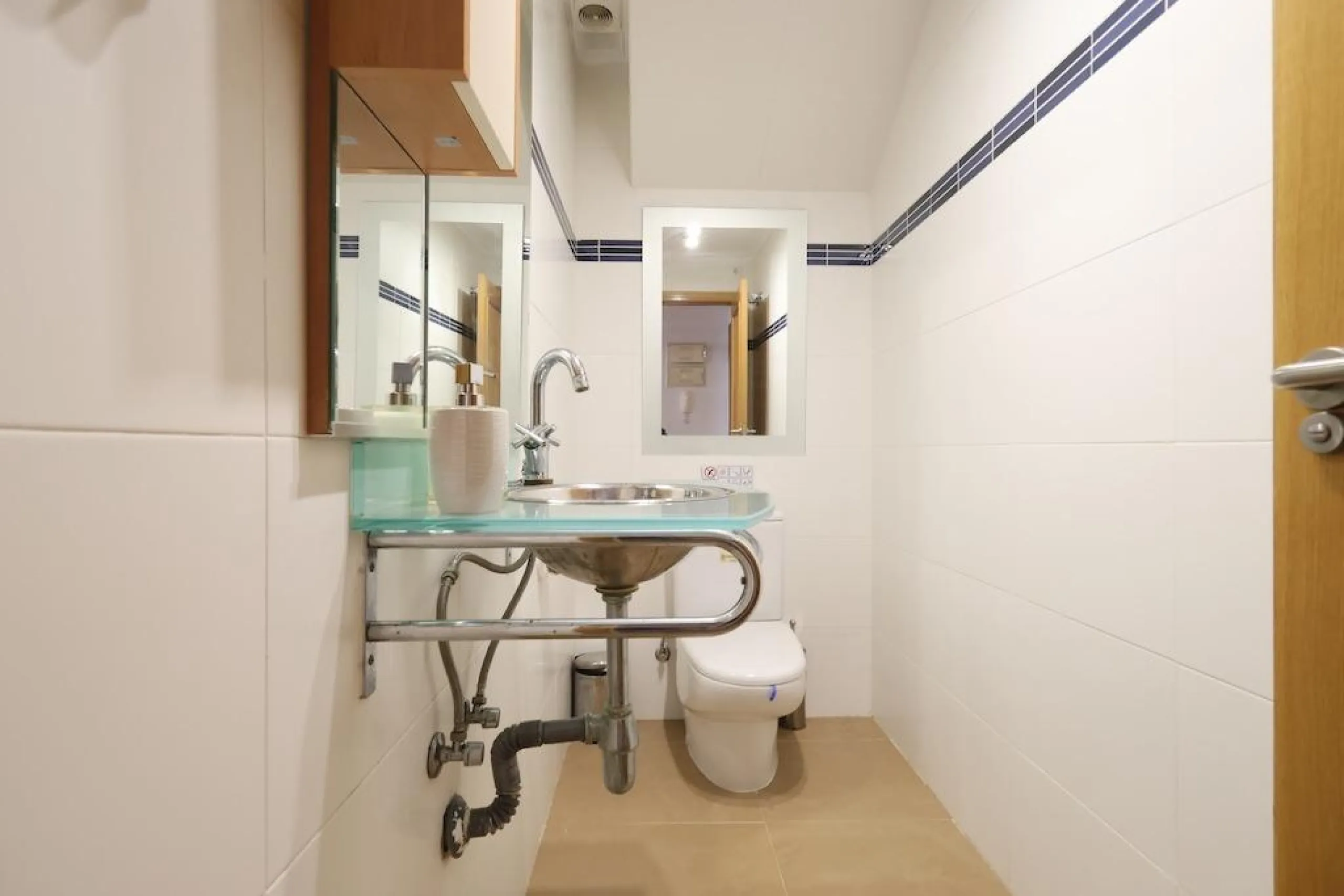 ÁTICO DUPLEX CON VISTAS AL MAR Y SOLARIUM PRIVADO EN LAS PALMERAS. 3 DORM. 3 BAÑOS. 120 M2.
